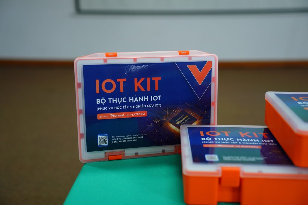 Bo-Kit-IoT-cua-Vconnex