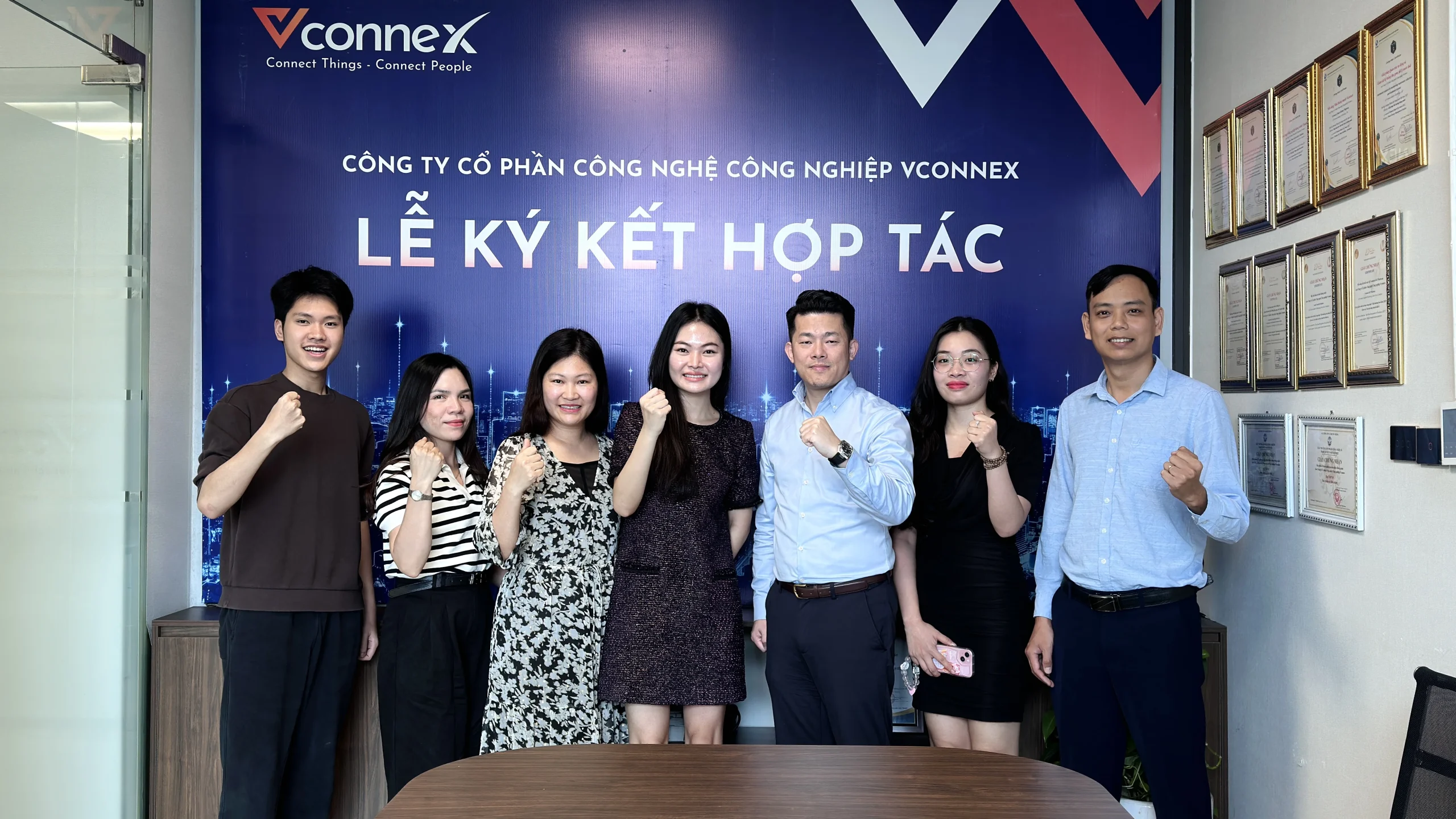 VCONNEX KÝ KẾT HỢP TÁC CHIẾN LƯỢC CÙNG THẢO NGUYÊN GROUP – MỞ RỘNG THỊ TRƯỜNG NHÀ THÔNG MINH TẠI HÀ NỘI